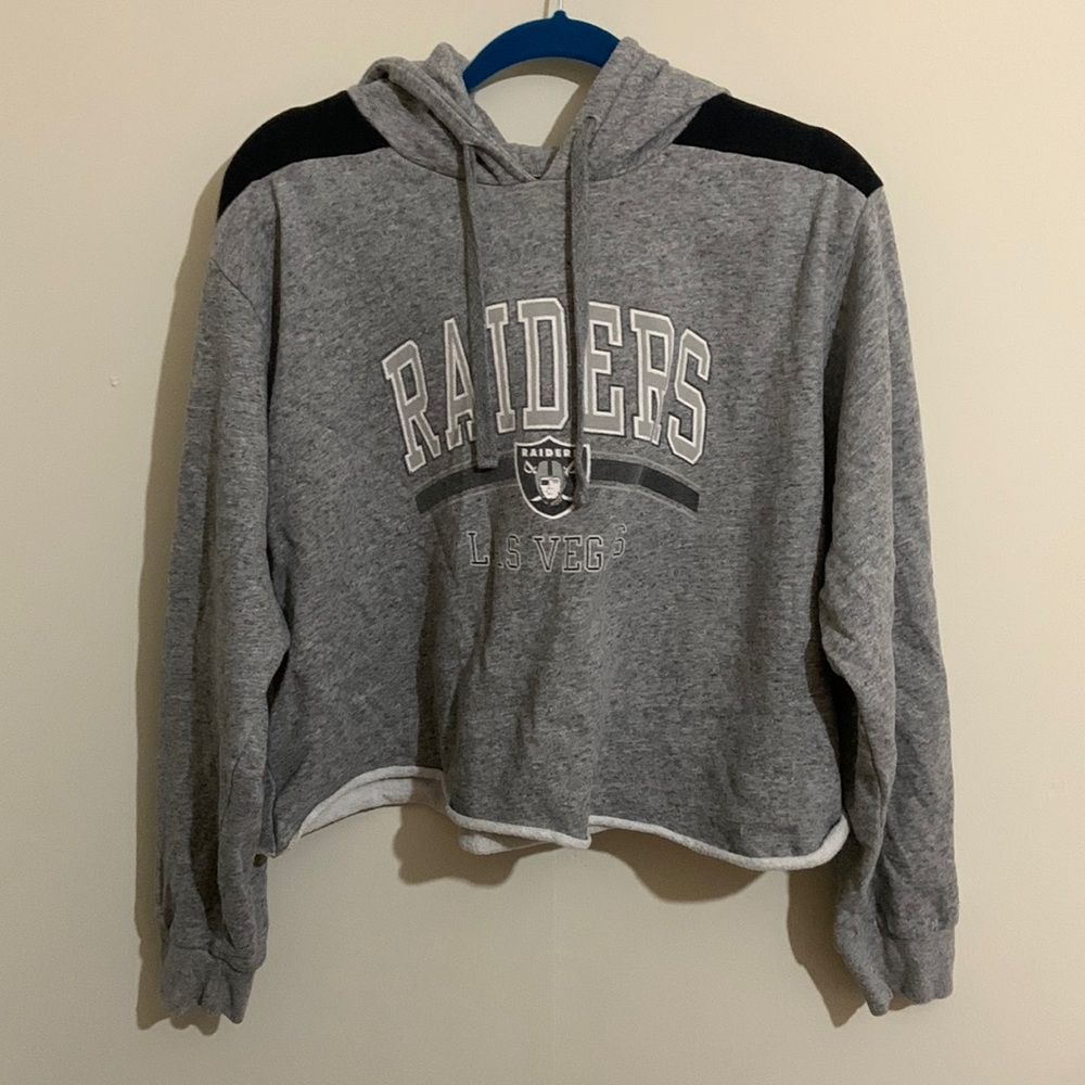 ✨NWOT✨Tailgate Las Vegas Raiders cropped hoodie